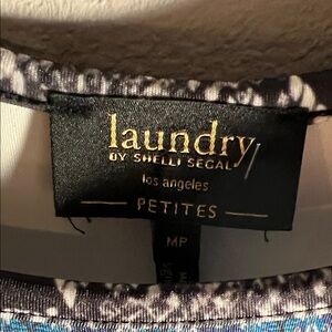 Laundry by Shelli Segal Blue and White Patterned Blouse